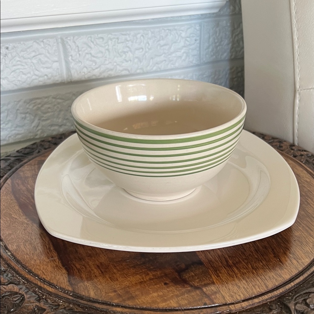 Elegant Striped Cream Bowl and square plate